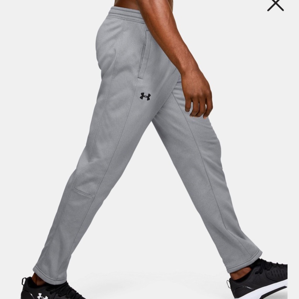 Under Armor (Fleece) Pants Size Medium